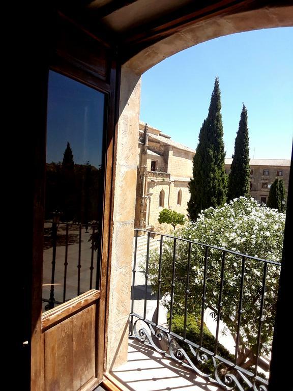 Apartamentos Sol De Mayo Úbeda Dış mekan fotoğraf